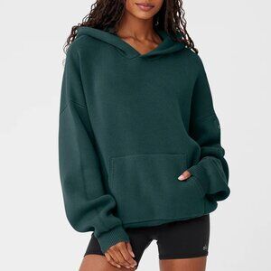 Alo Pre-owned Scholar Hooded Sweater Size XS/S  Color - Midnight Green